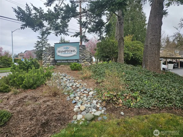 5300 Harbour Pointe Boulevard #303B, Mukilteo, WA 98275