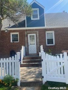 78 Stephen Place, Valley Stream, NY, 11580