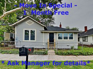 64 Poplar St, Covington, GA 30014