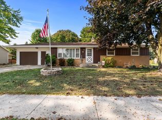 390 S Jackson St, Valders, WI 54245