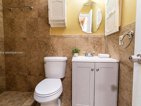 3rd image of 13536 SW 11th Ln #13536