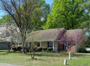 228 Ridge Bend Dr, Centerville, GA 31028