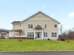 44 Highrose Ridge Way, Middletown, NY 10940
