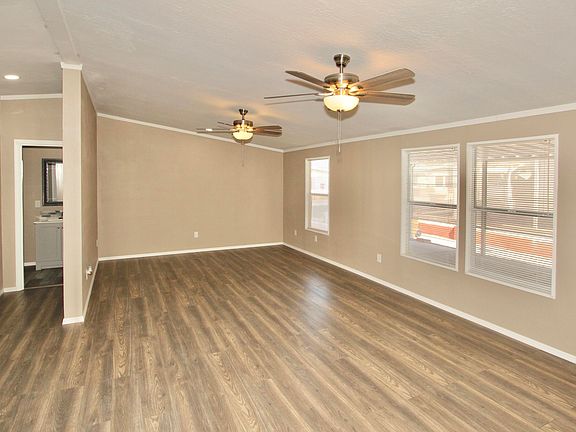 4th image of 3723 N SOUTH DAKOTA Avenue