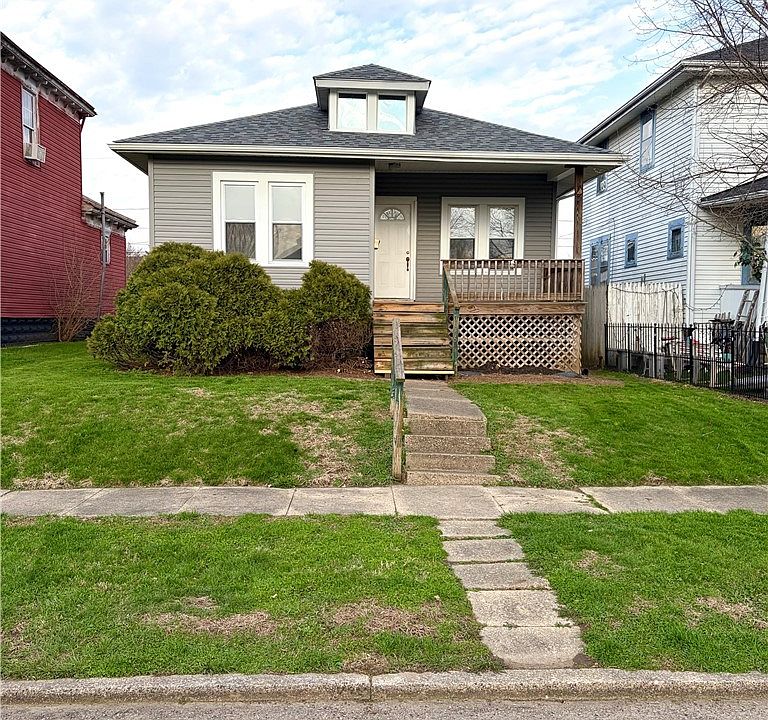 1st image of 776 Larzelere Ave