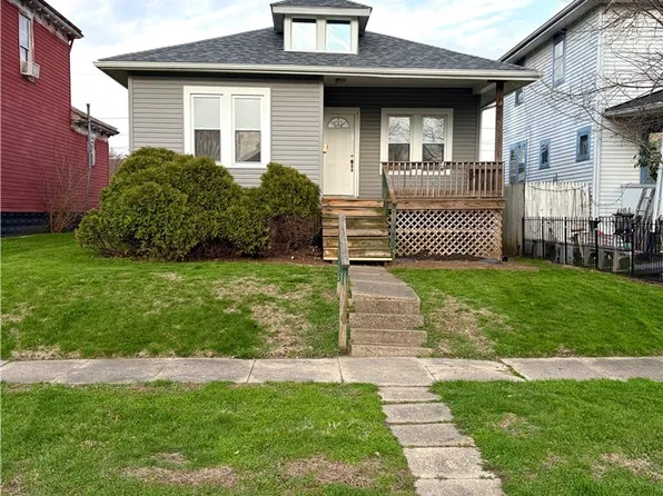 776 Larzelere Ave, Zanesville, OH 43701