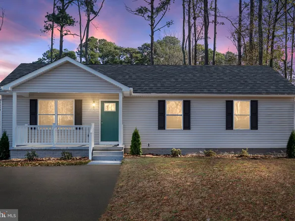 250 Currioman Dr, Montross, VA 22520