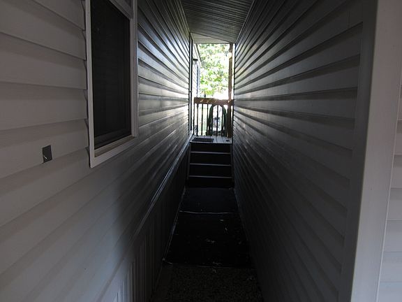 Tunnel, never get wet 