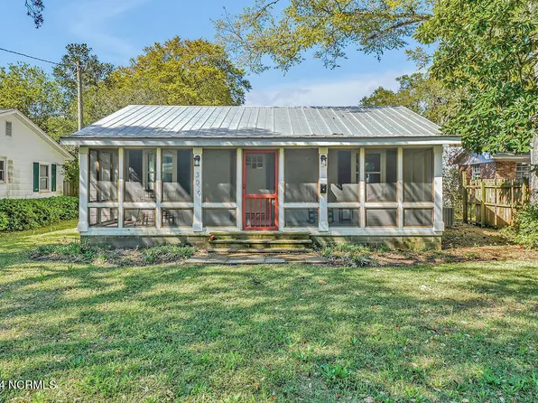 309 N Atlantic Avenue, Southport, NC 28461