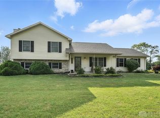 1124 Bull Rd, New Lebanon, OH 45345