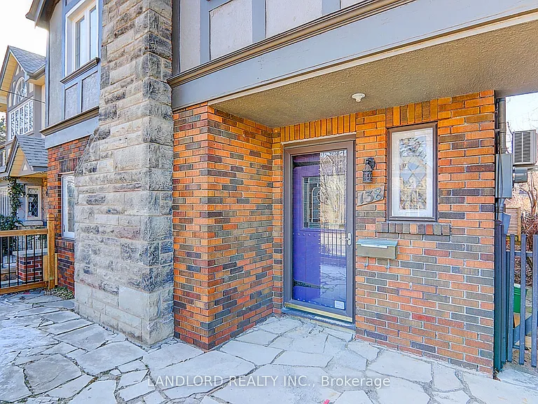 138 Fallingbrook Rd — Photo 39