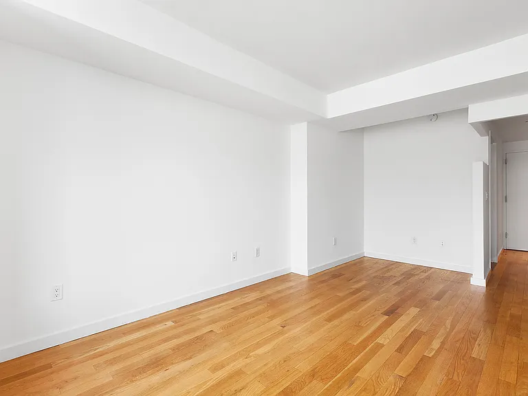 247 N 7th St #1607 — Photo 2