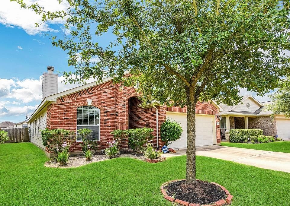 1st image of 19415 Plantation Bend Ln