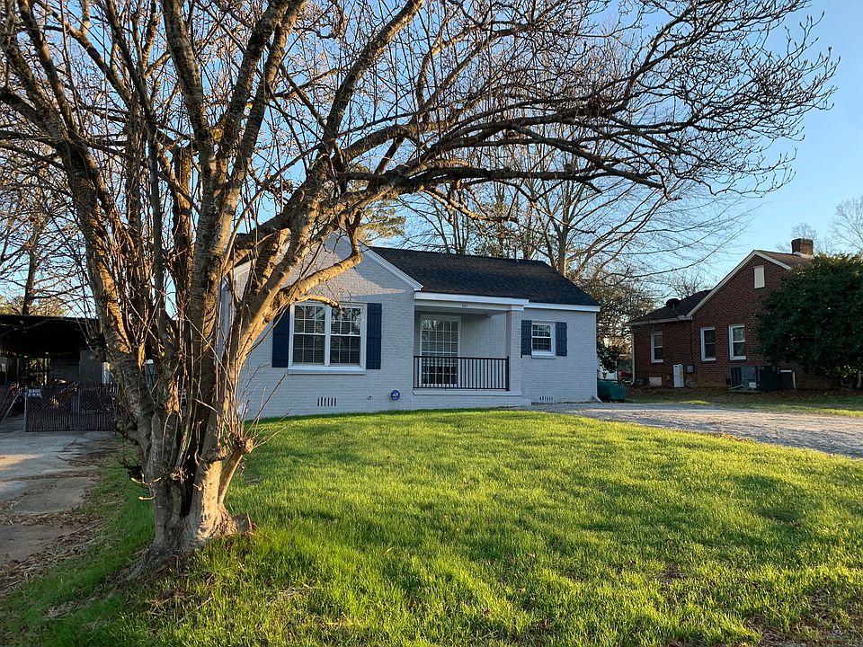 1st image of 207 Bowles Ave