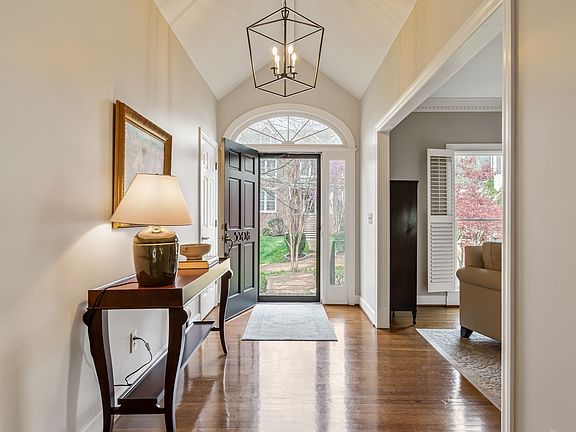 4th image of 5308 Otter Creek Ct