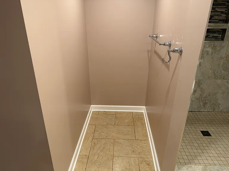 1702 Coach Dr — Photo 12
