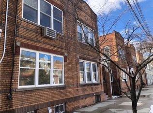 7854 79th St, Ridgewood, NY 11385