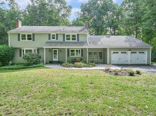 29 Hitchcock Ln, Avon, CT 06001