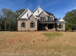 4011 Estate Dr, Lewisville, NC 27023