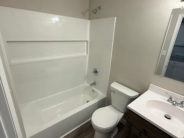 Pine Valley Apartments — Photo 14