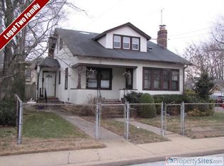 2888 Oceanside Rd, Oceanside, NY 11572