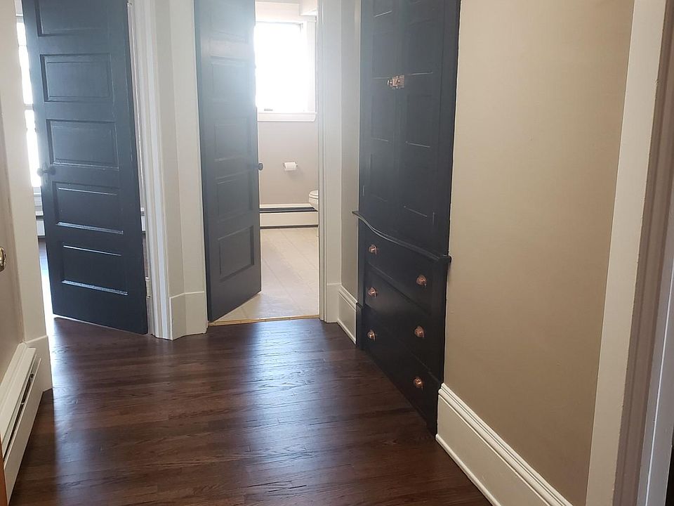 1st image of 203 W Liberty St #1