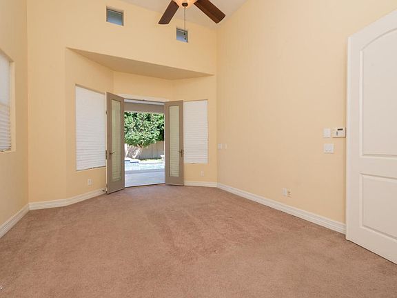 Private Entrance to Patio and pool!