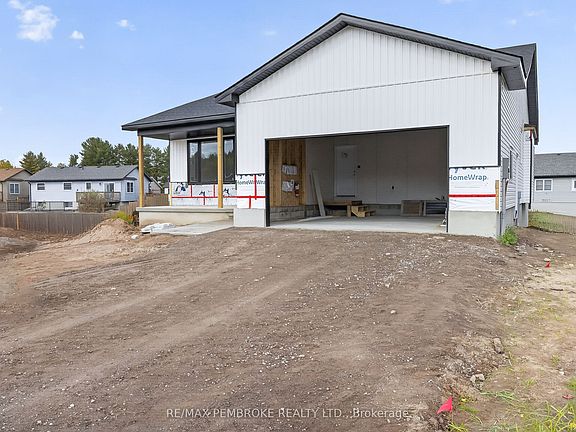 5th image of 18 Durant St