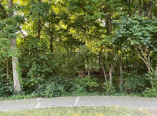 1511 River Run Ct, Fort Wayne, IN 46825