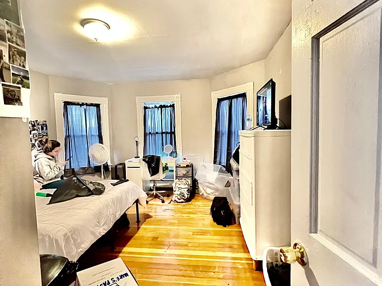 13 Phillips St — Photo 10
