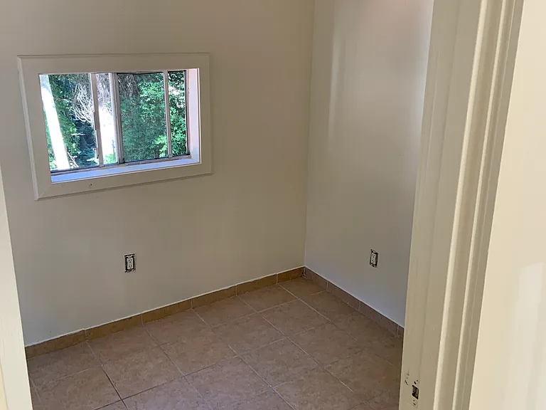23144 Balsam Ln #4 — Photo 2