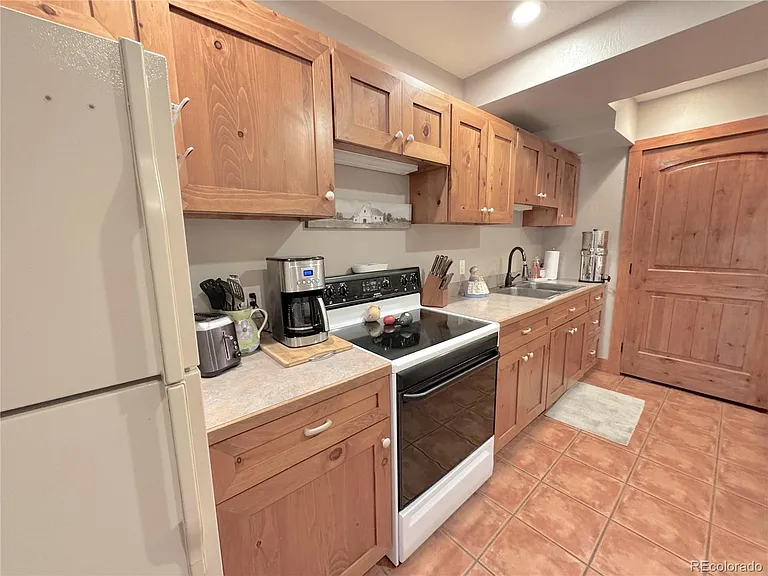 4760 N Lariat Dr — Photo 5