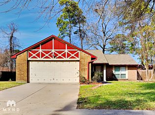 2822 Canary Ln, Humble, TX 77396