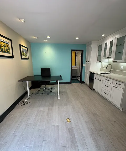 1562 N Mar Vista Ave — Photo 25