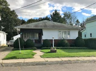 212 Josephine St, Peckville, PA 18452