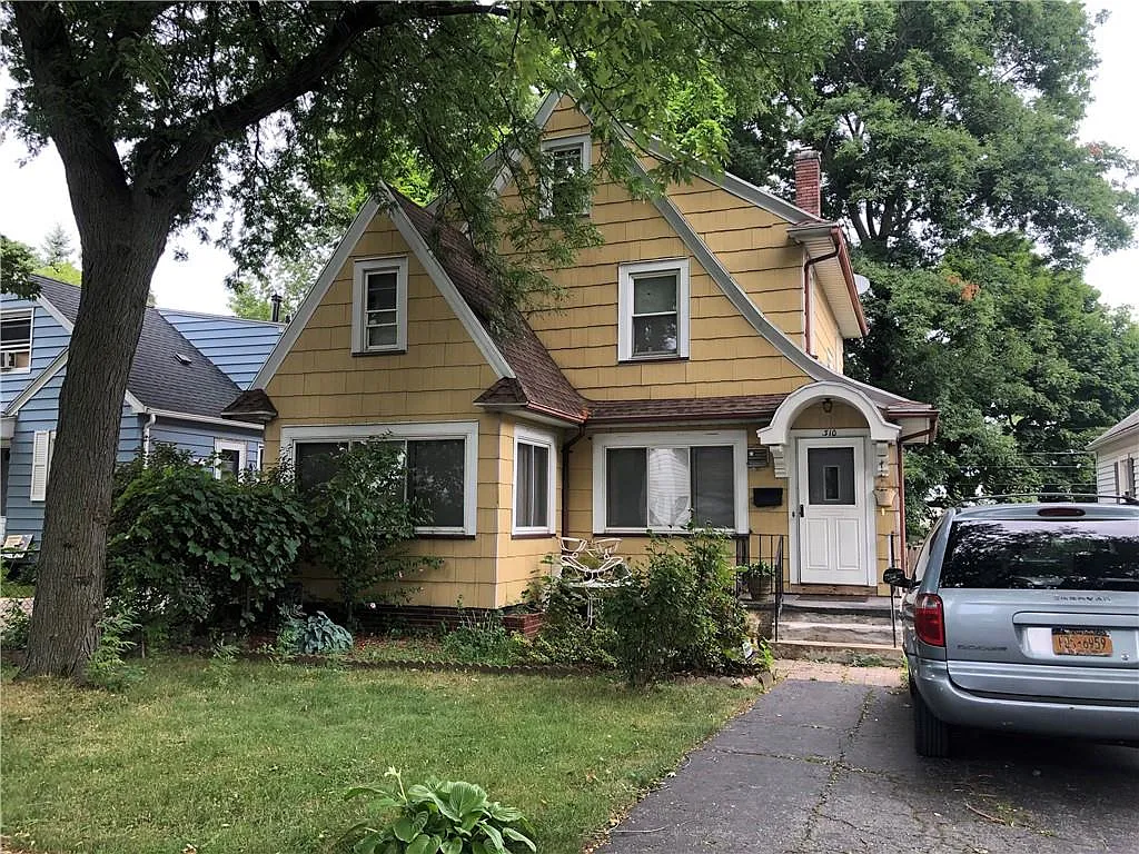 310 Steko Ave photo 1