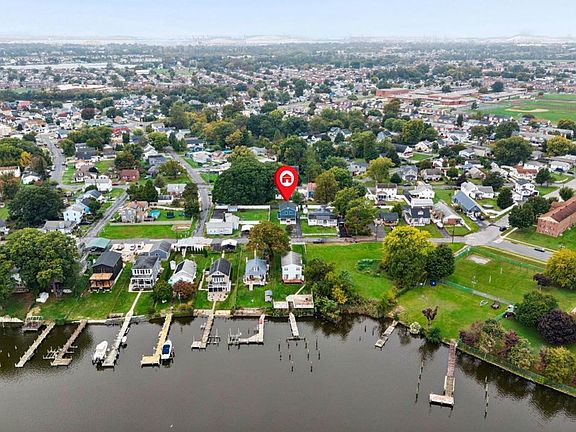 3rd image of 8221 Beach Dr