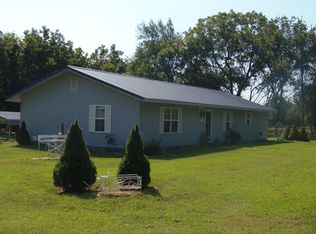 250 8th Ave E, Horton, KS 66439