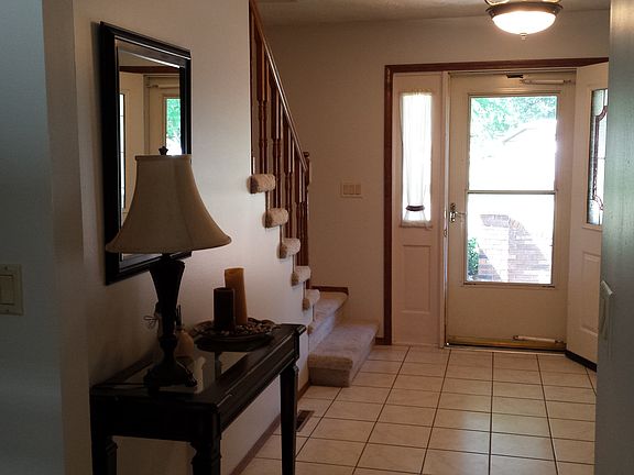 Foyer/Entryway