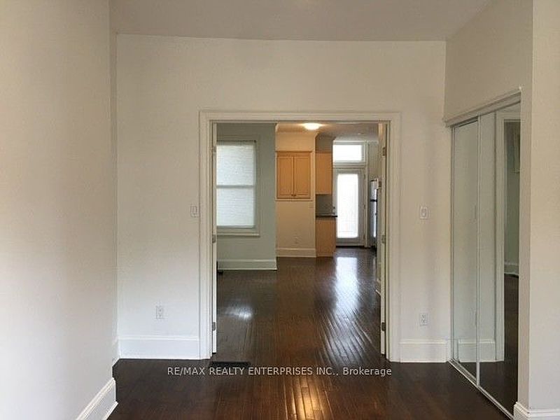 Toronto Townhouse for rent - 1 Bedroom — photo 5