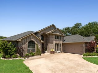 219 Rushcreek Dr, Wylie, TX 75098