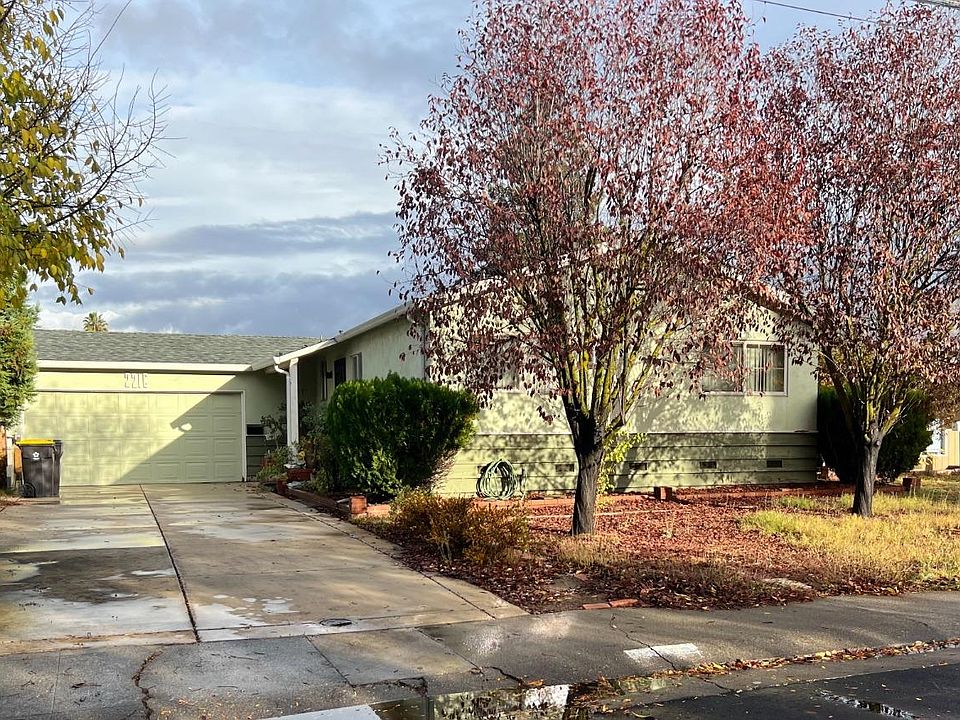 1st image of 2216 Franklin Ave