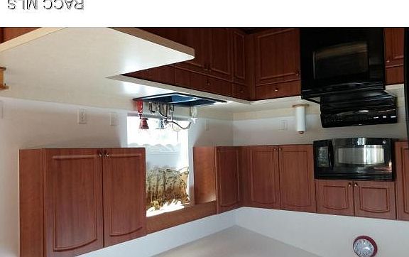 3rd image of 4341 N Elm Dr