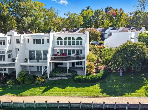 10301 Wilde Lake Ter, Columbia, MD 21044