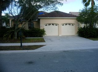 1450 Camellia Cir, Weston, FL 33326