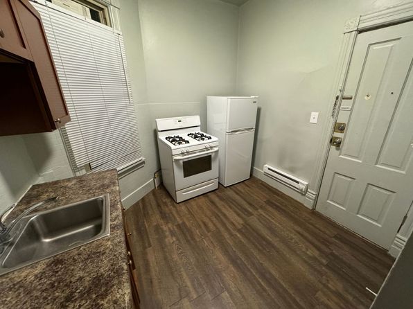 116 Center St #7