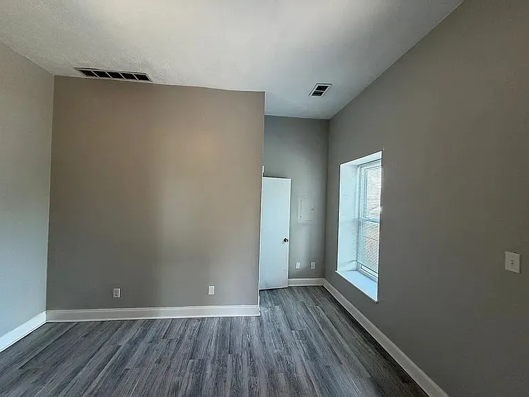 531 E Chestnut St #2 — Photo 7