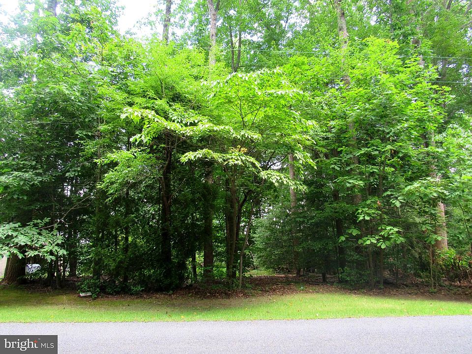 1st image of 27228 Holly Ln