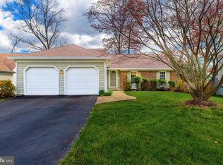 5252 Queens Wood Dr, Burke, VA 22015