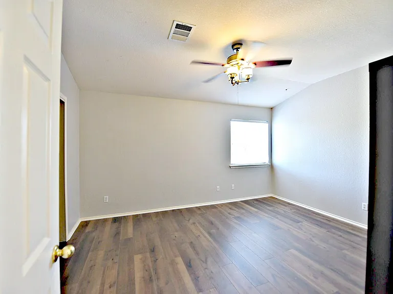 104 Mertz Ln — Photo 15